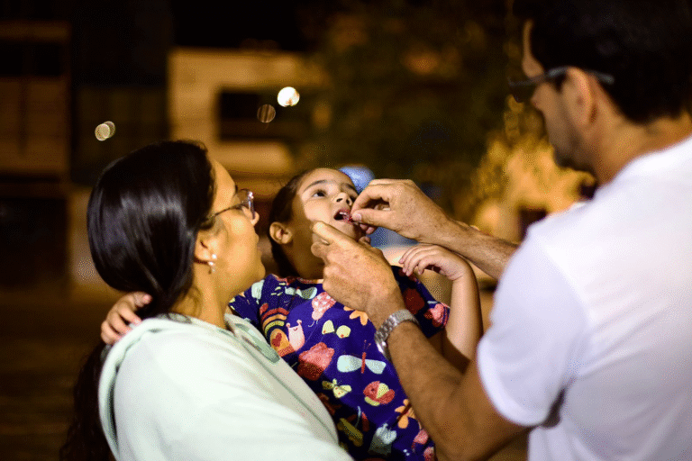 Caruaru: Vacinação Noturna Contra a Influenza Oferece Oportunidade para Grupos Prioritários Imagem do artigo