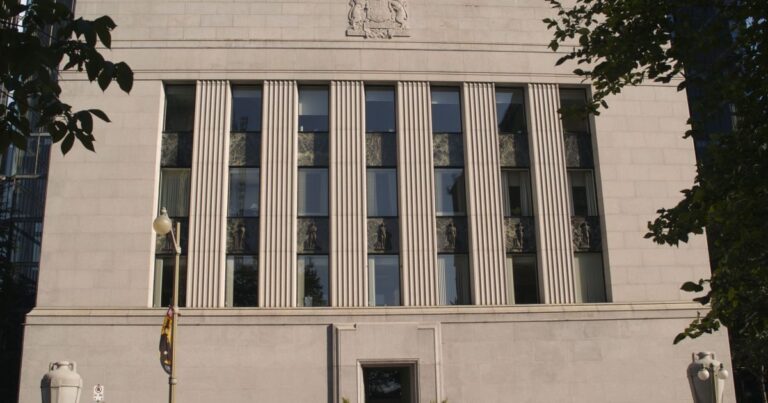 Banco do Canadá mantém taxa de juros estável em 2,25%: Impactos Econômicos e Expectativas Imagem do artigo