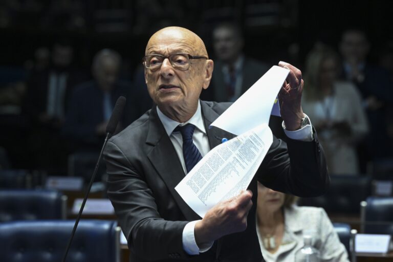 Espiridião Amin: O Senador de Santa Catarina que se Tornou Relator do PL da Dosimetria Imagem do artigo