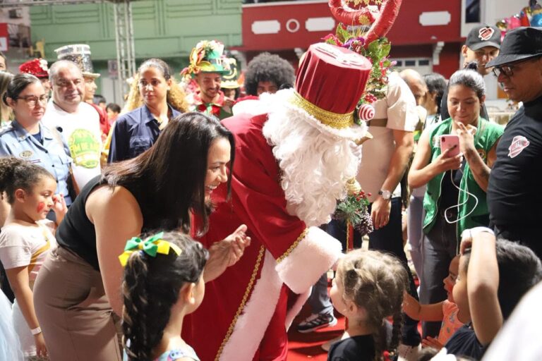 Diversão, Música e Cultura: Fim de Ano da Família na Gameleira em Rio Branco Diversão, Música e Cultura: Fim de Ano da Família na Gameleira em Rio Branco