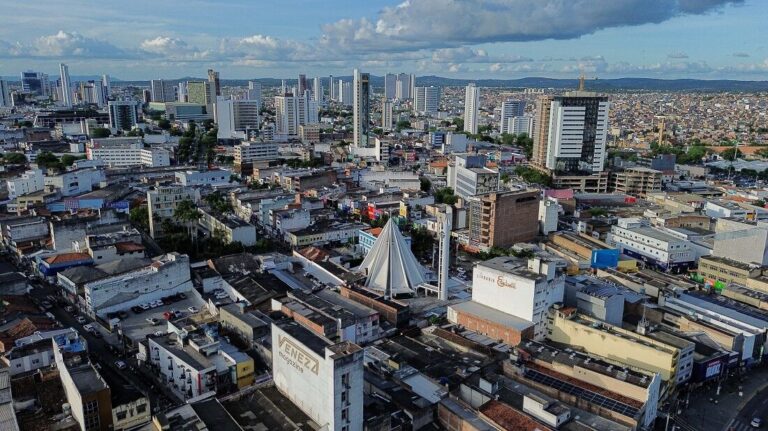 Funcionamento do Comércio e Serviços em Caruaru no Ano Novo: O que Você Precisa Saber