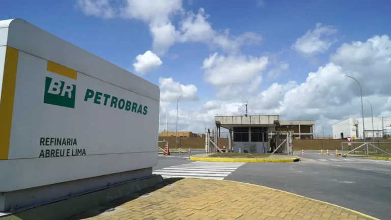 IFPE e Petrobras Oferecem 160 Vagas em Cursos com Bolsas de Até R$ 858 em Caruaru IFPE e Petrobras Oferecem 160 Vagas em Cursos com Bolsas de Até R$ 858 em Caruaru