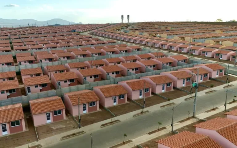 Raquel Lyra Entrega Chaves a 500 Famílias em Caruaru: Um Sonho Realizado Raquel Lyra Entrega Chaves a 500 Famílias em Caruaru: Um Sonho Realizado