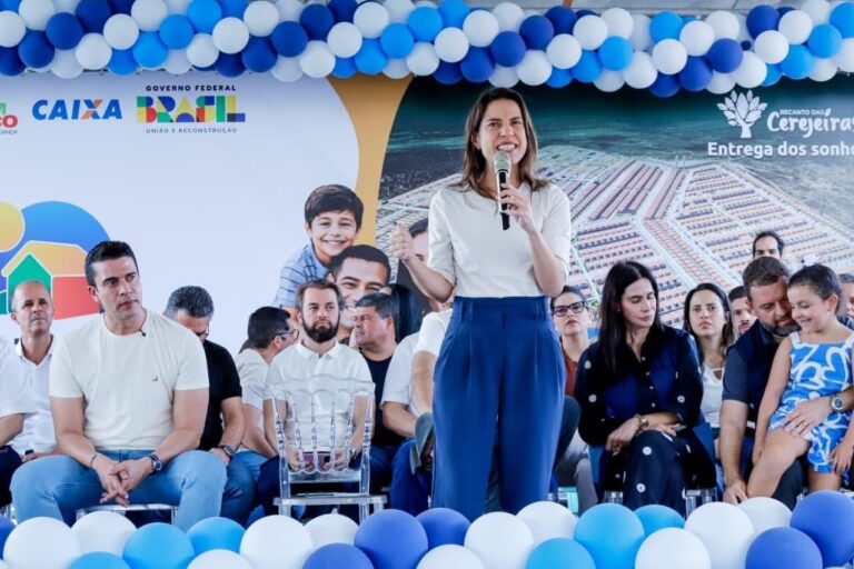 Raquel Lyra Entrega Chaves da Casa Própria a 500 Famílias em Caruaru Raquel Lyra Entrega Chaves da Casa Própria a 500 Famílias em Caruaru