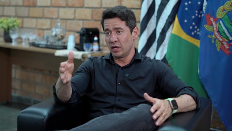 Ricardo Silva defende uso consciente das redes sociais na política