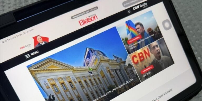 12 Anos de Compromisso com a Política: Uma Celebração Inesquecível