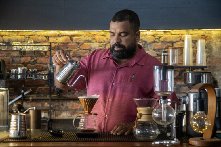 Cafés Especiais: A Nova Cultura do Prazer no Consumo de Café Cafés Especiais: A Nova Cultura do Prazer no Consumo de Café