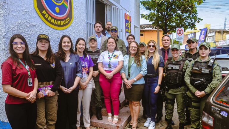 Caruaru Intensifica Ações Contra Violência de Gênero e Expande Rede de Proteção Caruaru Intensifica Ações Contra Violência de Gênero e Expande Rede de Proteção