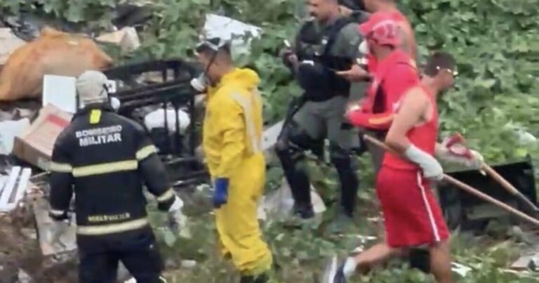 Corpo de homem é encontrado às margens do Rio Ipojuca em Caruaru (PE) Corpo de homem é encontrado às margens do Rio Ipojuca em Caruaru (PE)