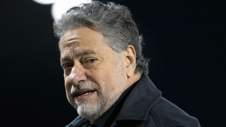 Crespo Reflete Sobre Impeachment de Casares e Defende Foco no Futebol