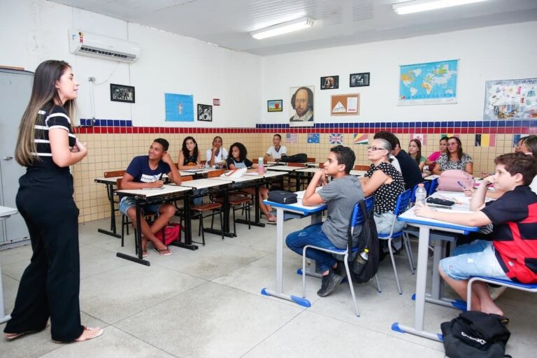 Educação em Pernambuco: Mais de 10 mil Vagas Gratuitas em Cursos de Idiomas
