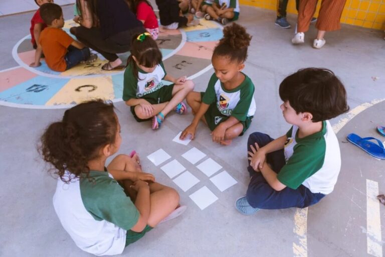 Matrículas para Novos Alunos da Rede Municipal de Caruaru: Prazo Final Hoje Matrículas para Novos Alunos da Rede Municipal de Caruaru: Prazo Final Hoje
