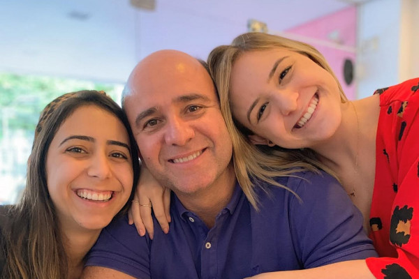 Tragédia no Trânsito: Sogro do Deputado Pedro Campos Morre em Acidente de Moto no Recife Tragédia no Trânsito: Sogro do Deputado Pedro Campos Morre em Acidente de Moto no Recife