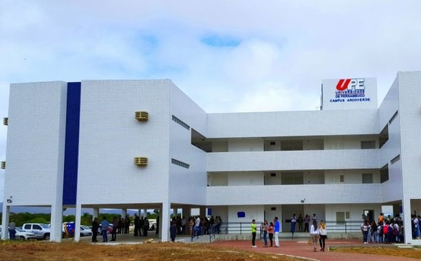 UPE Serra Talhada: Reconhecida entre os Melhores Cursos de Medicina em Pernambuco UPE Serra Talhada: Reconhecida entre os Melhores Cursos de Medicina em Pernambuco