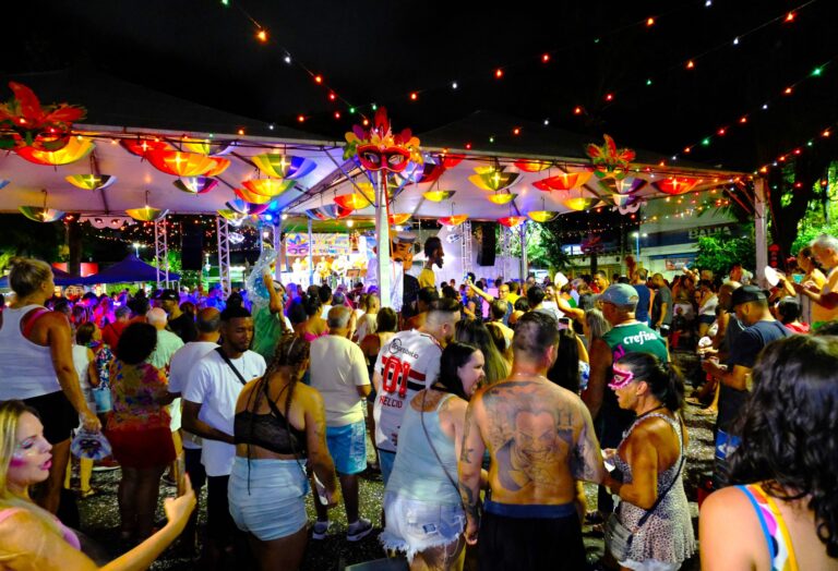 26º Carnaval de Antigamente: Festas Tradicionais em Caraguatatuba Começam Hoje