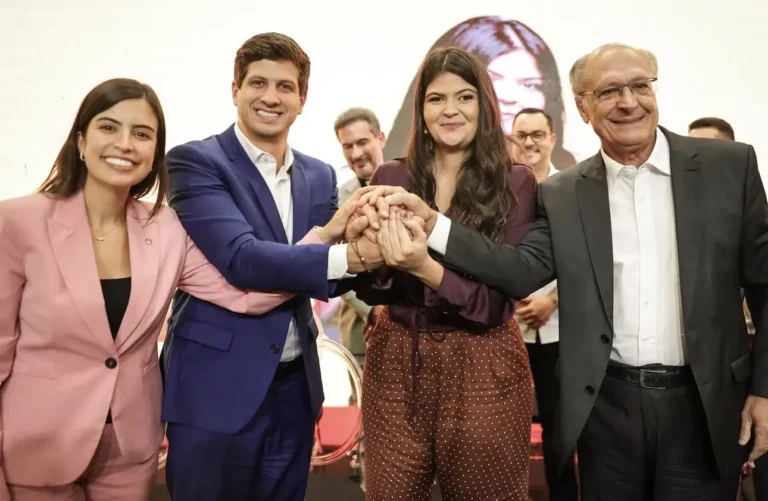 A Filiação de Aava Santiago ao PSB: O Início de uma Nova Etapa Política em Goiás