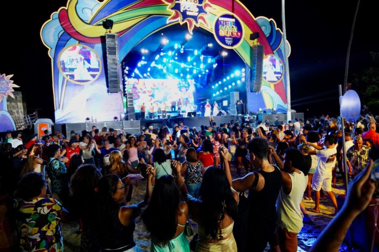 Festival Pernambuco Meu País Verão Brilha na Segunda Noite em Itamaracá Festival Pernambuco Meu País Verão Brilha na Segunda Noite em Itamaracá