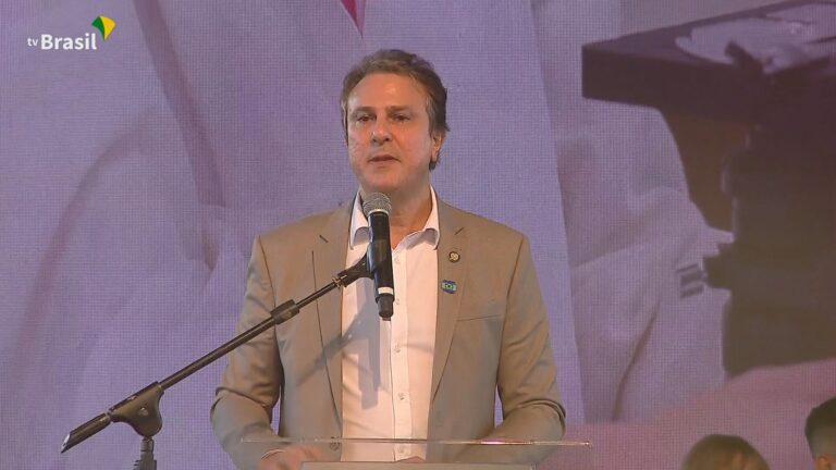 Ministro da Educação, Camilo Santana, Realiza Pronunciamento Importante Neste Domingo