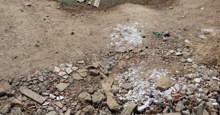 Moradores e Comerciantes Reclamam de Esgotos Estourados em Caruaru (PE)