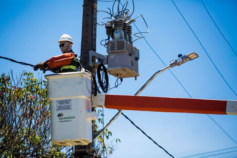 Neoenergia Pernambuco: Modernização da Rede de Energia em Caruaru