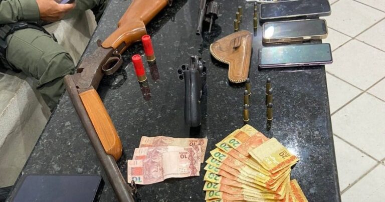 Prisão de Quatro Suspeitos com Motos Clonadas e Armas no Agreste de Pernambuco