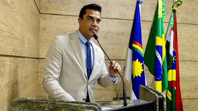 Rodrigo Pinheiro Inicia Trabalhos na Câmara e Enfatiza Parcerias e Projetos para Caruaru