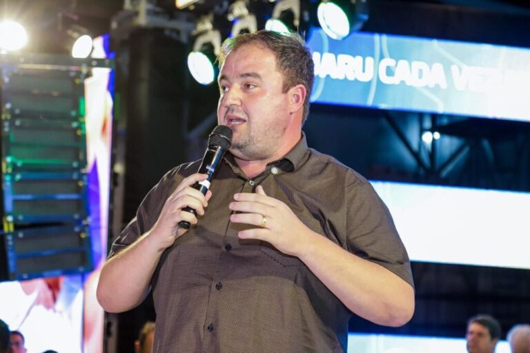 Anderson Luiz se Filia ao PSD em Evento Marcante: O Que Esperar?