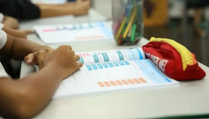 Ceará, Goiás e Paraná Destacam-se em Alfabetização no Brasil: Confira a Lista Completa Ceará, Goiás e Paraná Destacam-se em Alfabetização no Brasil: Confira a Lista Completa