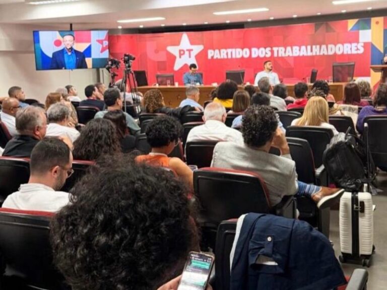 Definições Cruciais para o PT nas Eleições de Pernambuco Definições Cruciais para o PT nas Eleições de Pernambuco