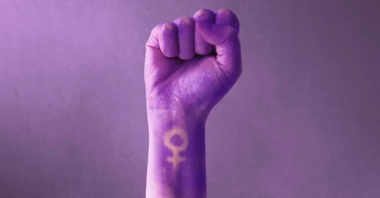 Deputado Propõe Lei Inovadora para Combater a Violência Contra Mulheres