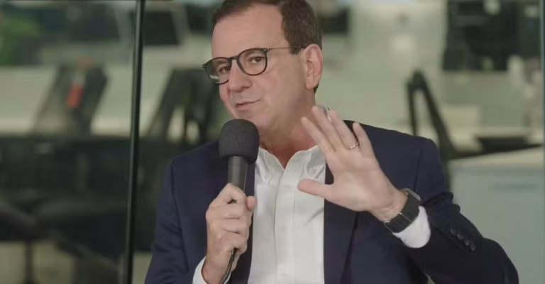Eduardo Paes Propõe Eleições Diretas para Mandato-Tampão no Rio e Se Candidata