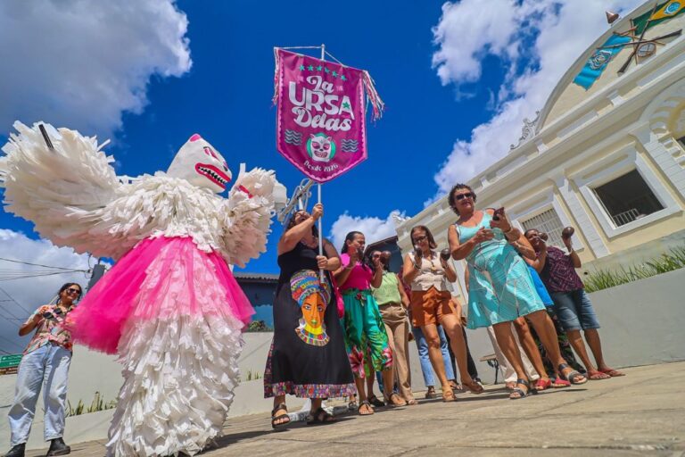 Gravatá Recebe Intercâmbio Cultural ‘Entre Foles e Vozes’ com Mulheres de Caruaru Gravatá Recebe Intercâmbio Cultural 'Entre Foles e Vozes' com Mulheres de Caruaru