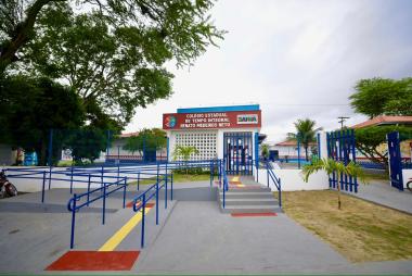 Inauguração do Colégio Estadual Renato Medeiros Neto: Um Marco na Educação de Serra Preta Inauguração do Colégio Estadual Renato Medeiros Neto: Um Marco na Educação de Serra Preta