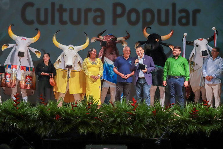 Manaus Celebra a Cultura Amazonense em Grande Estilo no Teatro Amazonas