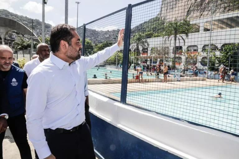 O Legado de Cláudio Castro: Uma Análise da Economia e dos Desafios Políticos do Governo O Legado de Cláudio Castro: Uma Análise da Economia e dos Desafios Políticos do Governo