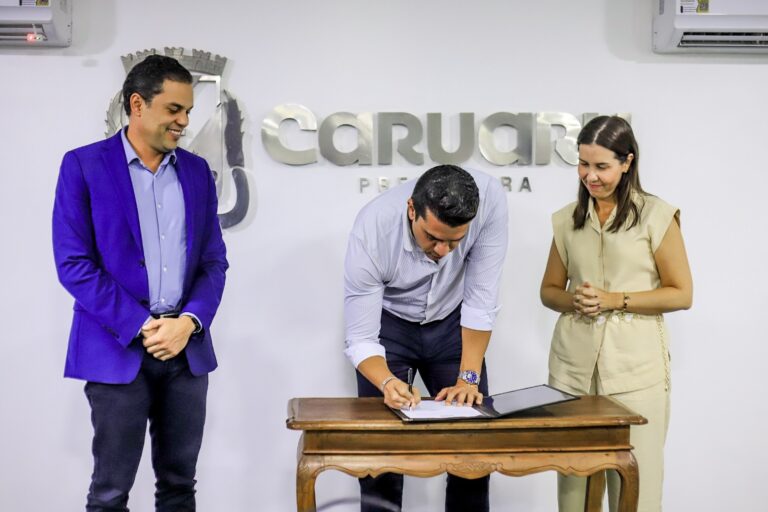 Prefeito Rodrigo Pinheiro Assina Termo de Cooperação com o Senai e Impulsiona Indústria em Caruaru