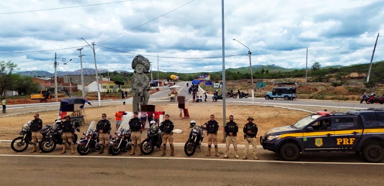Segurança Reforçada no 31º Passeio Motociclístico da Paixão em Caruaru Segurança Reforçada no 31º Passeio Motociclístico da Paixão em Caruaru