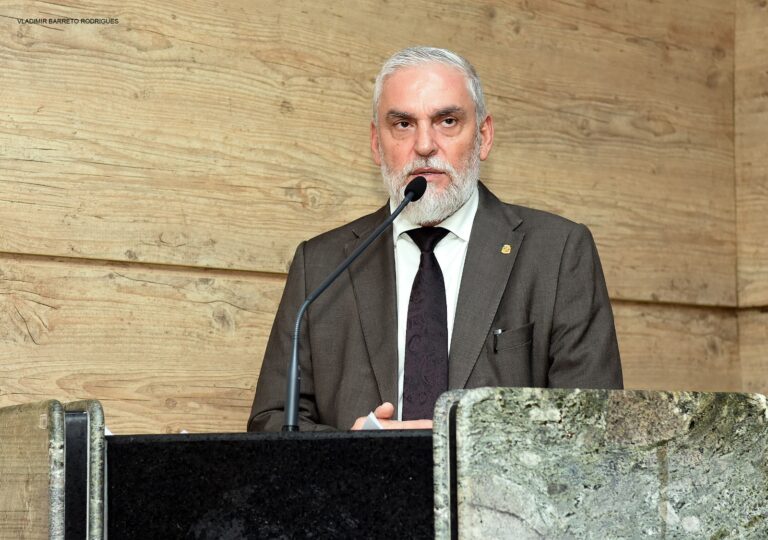 Vereador Propõe Tornozeleiras Rosa para Agressores em Pernambuco - Medida Inovadora