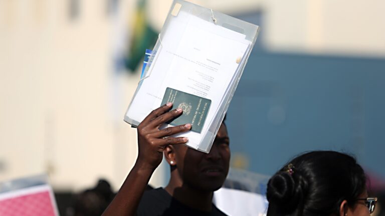 Articulação Política de Lula Enfrenta Desafios para o Fim da Escala 6x1