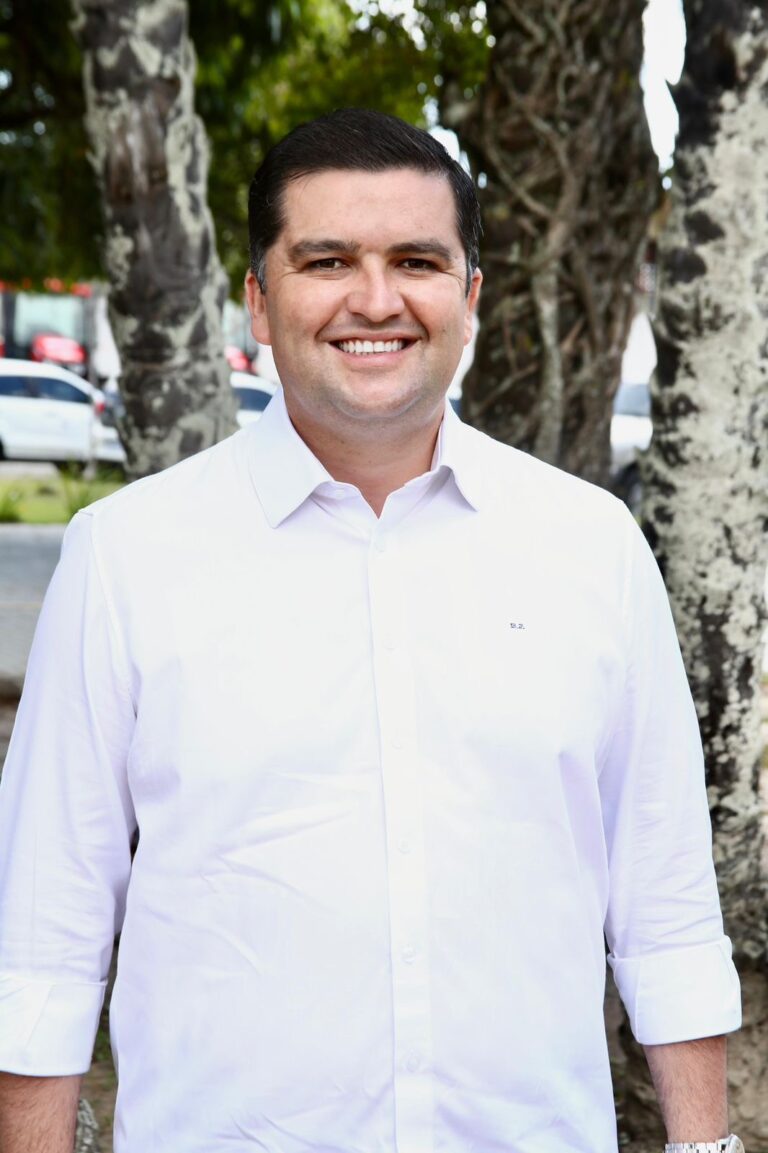 Bruno França Emergi como Candidato a Deputado Estadual em Caruaru