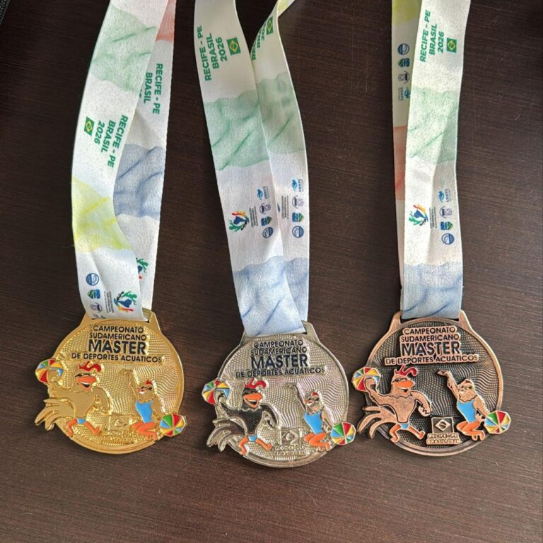 Caruaru brilha no Sul-Americano de Natação com quatro medalhas Caruaru brilha no Sul-Americano de Natação com quatro medalhas