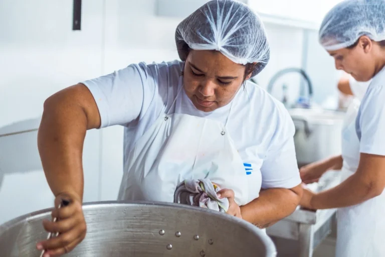 Caruaru Inaugura Cozinha Comunitária na Vila Cipó: Uma Nova Esperança para a Comunidade