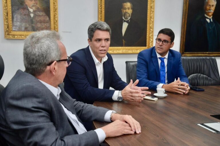 Diálogo Entre Alepe e Amupe: Enfrentando o Impasse da LOA Diálogo Entre Alepe e Amupe: Enfrentando o Impasse da LOA