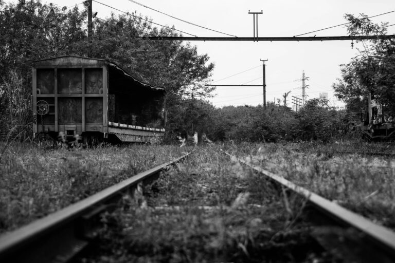 Ferrovias Abandonadas: R$ 75 Bilhões Para Reativar 7.400 km de Trilhos Ferrovias Abandonadas: R$ 75 Bilhões Para Reativar 7.400 km de Trilhos