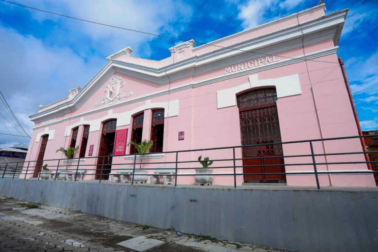 Forró e Gastronomia: Casa Rosa Agita Caruaru Neste Fim de Semana