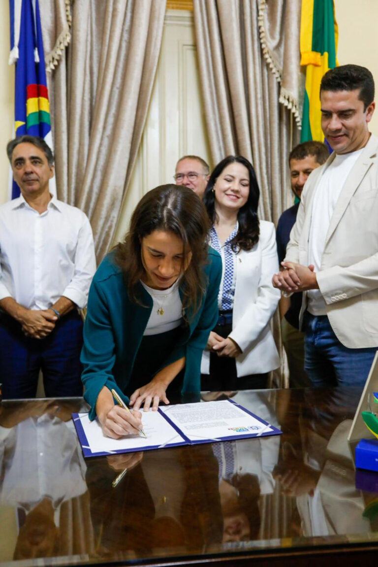 Governadora Raquel Lyra Anuncia Chegada da AeC a Caruaru e Criação de Mil Empregos Governadora Raquel Lyra Anuncia Chegada da AeC a Caruaru e Criação de Mil Empregos