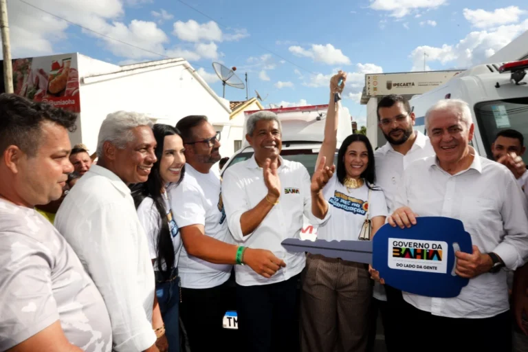 Governo da Bahia Impulsiona Infraestrutura e Educação em Ipecaetá