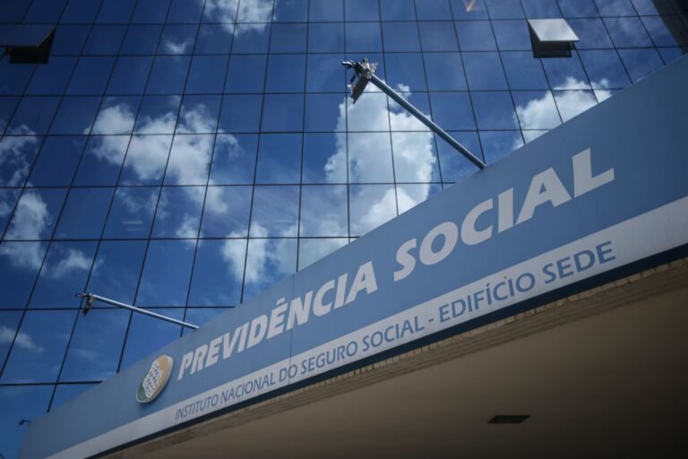 INSS Antecipará 13º Salário para Beneficiários em Pernambuco