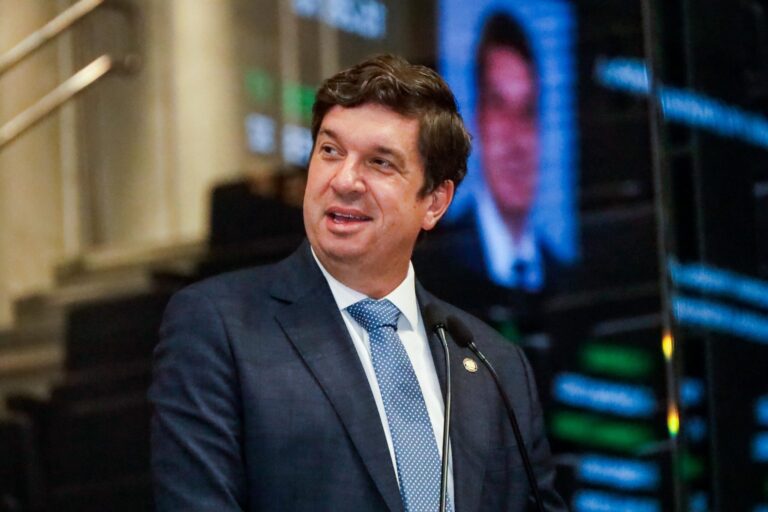 Joãozinho Tenório: ‘Pernambuco tem pressa’ na Alepe Joãozinho Tenório: 'Pernambuco tem pressa' na Alepe