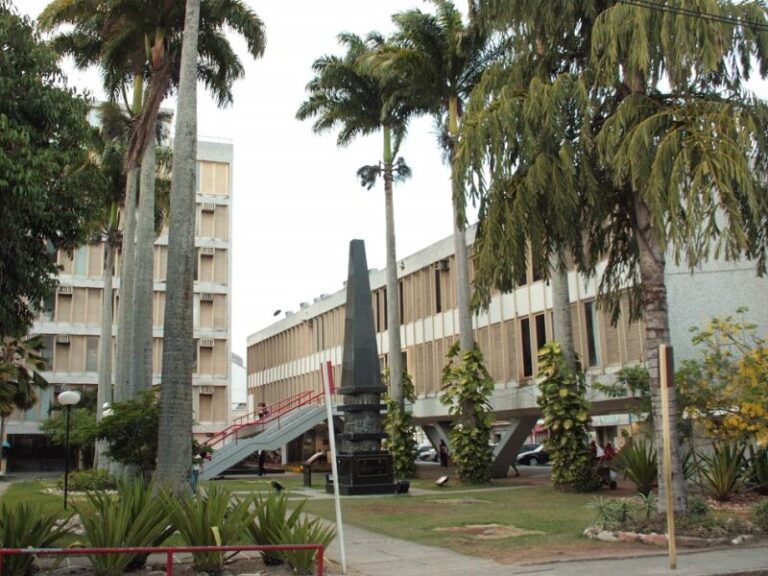 Prefeitura de Caruaru Lança Seleção com 345 Vagas e Salários de Até R$ 8.472 Prefeitura de Caruaru Lança Seleção com 345 Vagas e Salários de Até R$ 8.472